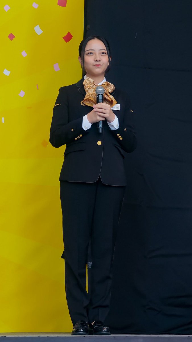 鉄道の日感謝イベント 
2025.11.3.(月・祝)／鹿児島中央駅前広場

オープニング3️⃣

全身　16:9サイズ

#2025鉄道の日感謝イベント 
#HKT48
#大内梨果
#HKT48_カメコ