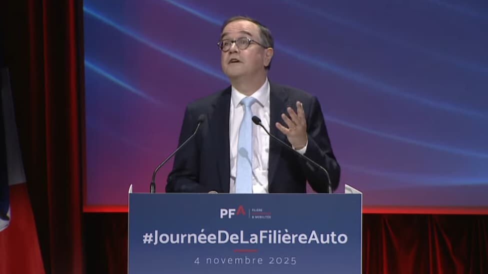 Jusqu'à 4,20 mètres avec une capacité de batterie limitée... Le patron de Renault dessine les contours des petites voitures électriques abordables pour l'Europe
l.bfmtv.com/SgeF