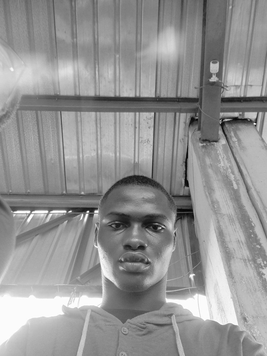 WITH BRAIDS                VS           WITHOUT BRAIDS