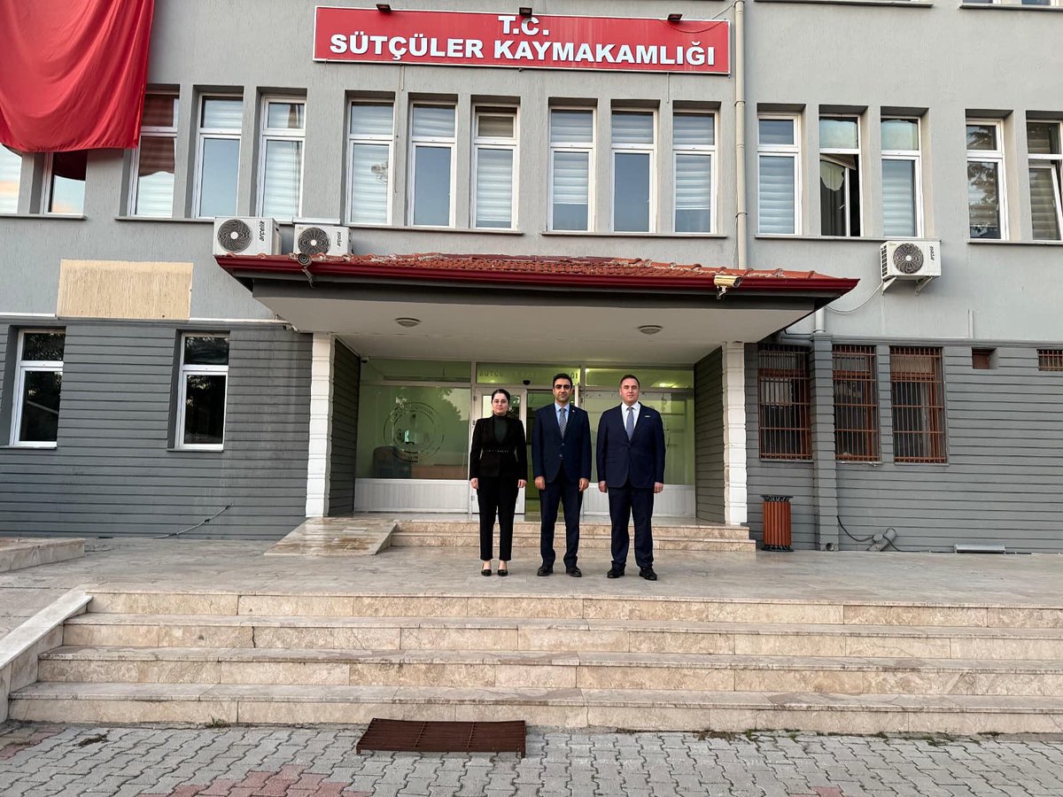 Senirkent Kaymakamı Sn. Seda Gür ile birlikte, Uluborlu Kaymakamlığına atanan Sn. Ahmet Açıkgöz ve Sütçüler Kaymakamlığına atanan Sn. Taha Eraslan'ı ziyaret ettik.

Sayın Kaymakamlarımıza görevlerinde kolaylıklar diliyoruz.