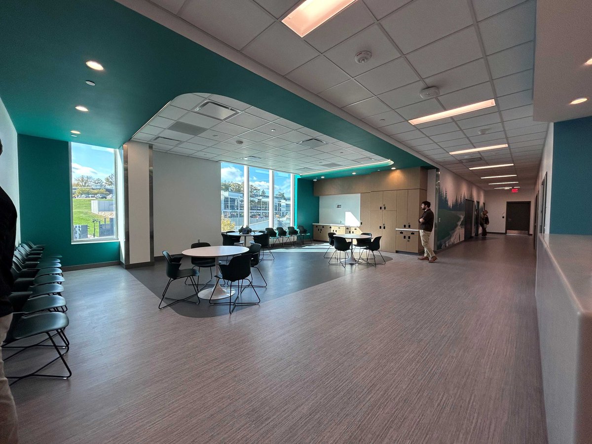 DevelopNebraska's tweet image. Thank you to @ChildrensNE for a tour of the new Behavior Health &amp;amp; Wellness Center in Omaha!
 
What an amazing facility! It will open in January to provide mental health services to children and adolescents in Nebraska.
 
DED is grateful to support the center with ARPA funding.