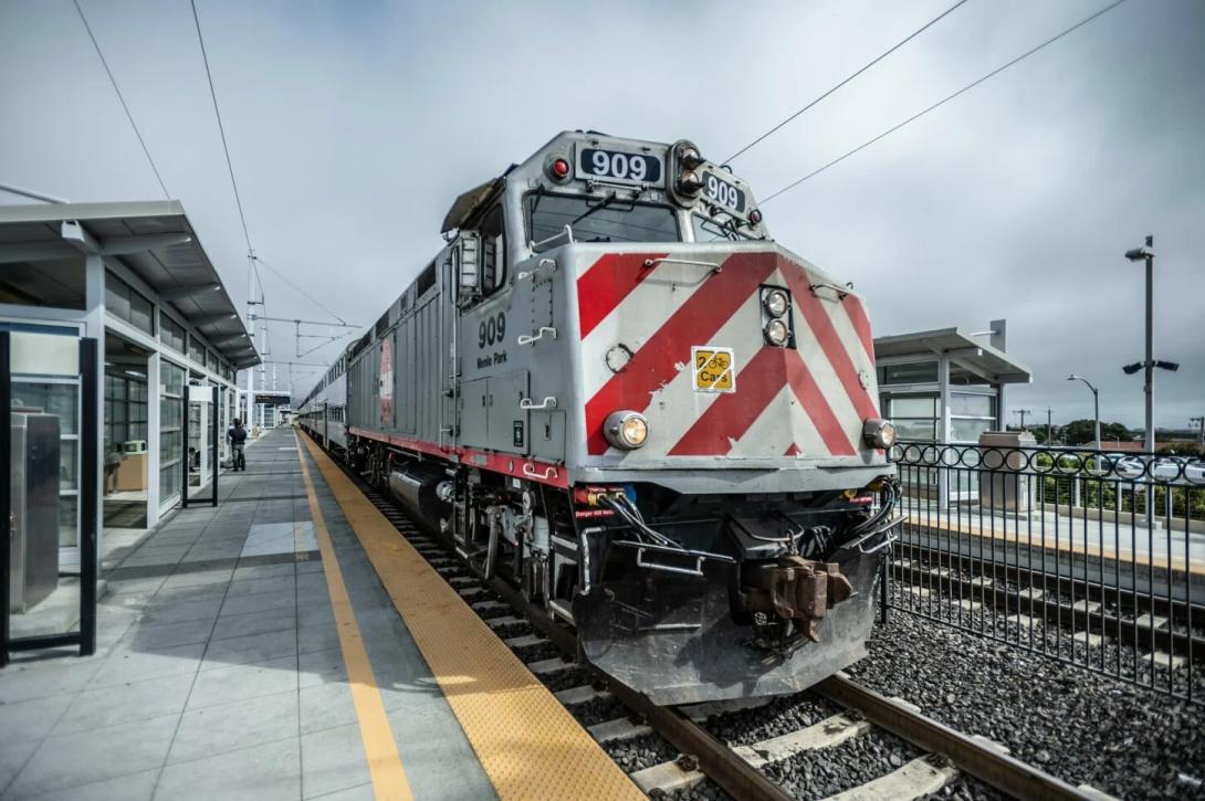 x.com/RICHARDEDGARDO…   NO APTO PARA ZURDOS, PRIMERO SE BAÑAN  CON ACE Y JABON 😂🤣