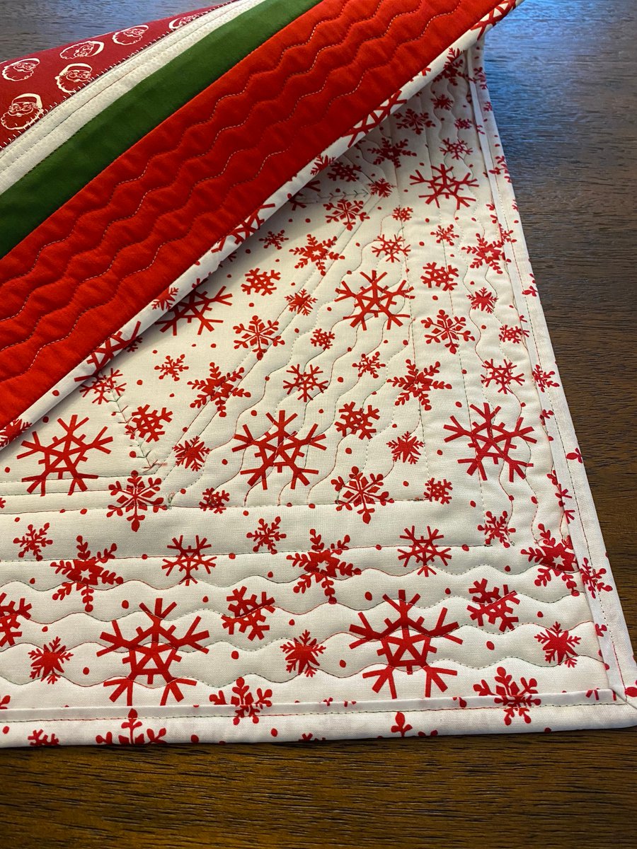 angelhw1956's tweet image. Quilted Christmas  Table Topper tuppu.net/7c6c8600 #TeaTimeQuiltsnMore #Etsy #TableLinens