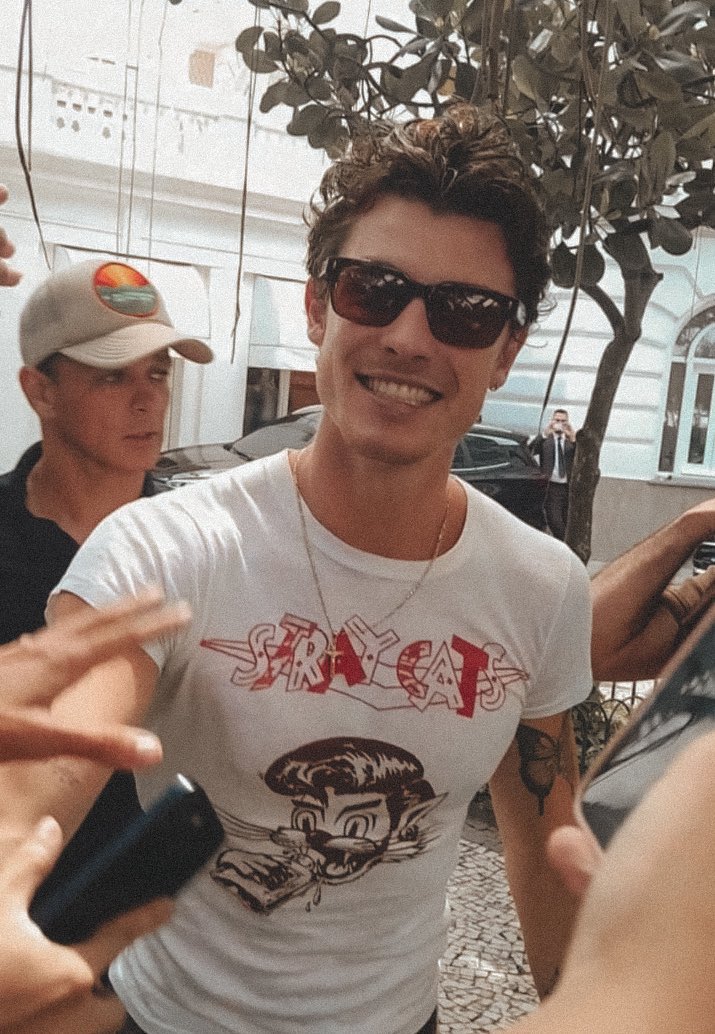 Bruninha #SHAWN tweet media
