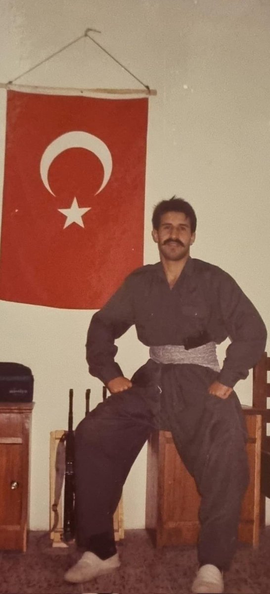 Varsa yoksa Selahattin Demirtaş, varsa yoksa CHP'li Belediye Başkanları...

Mustafa Kemal'in Askeri Sn.Orkun Özeller yaklaşık 50 gündür cezaevinde ama Atatürk'ün Partisiyiz diyerek seçmenden oy toplayan Sn.Özgür Özel bir kez bile Orkun Özeller demedi.

#OrkunÖzellerYalnızDeğildir