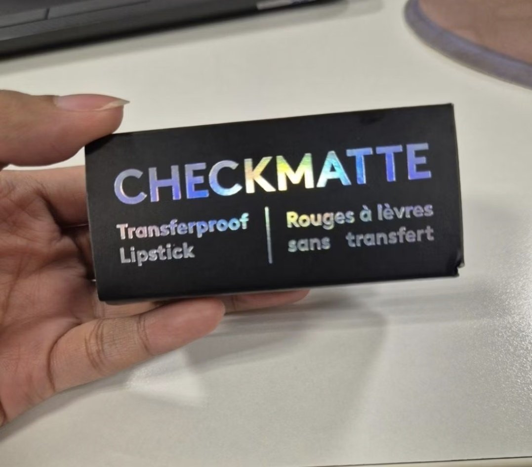 Ictsove's tweet photo. Hai beb! Aku mau lepas SOMETHINC Checkmatte Transferproof Lipstick
Shade: 07 COLD
Pembelian:3 Sep '25

Cuma dipake sekali buat coba warna, tapi kurang masuk di tone aku 🥲
Kondisi 98%, box lengkap &amp; 100% original ✨

Harga: 65K aja beb (murceee‼️)
Yang minat DM aku ya 😆 https://t.co/bEzLG3qXXw