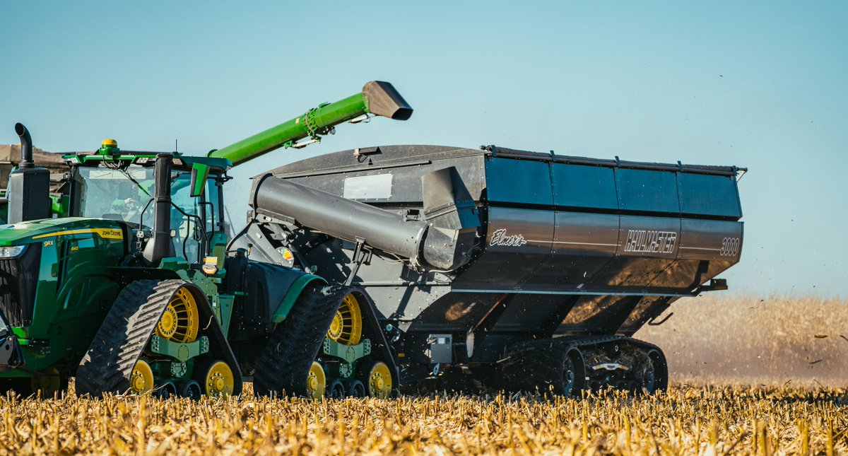 elmersmfg's tweet image. The HIVE Motherbin. Same carrying capacity of five semis in one grain cart. Endless efficiency.