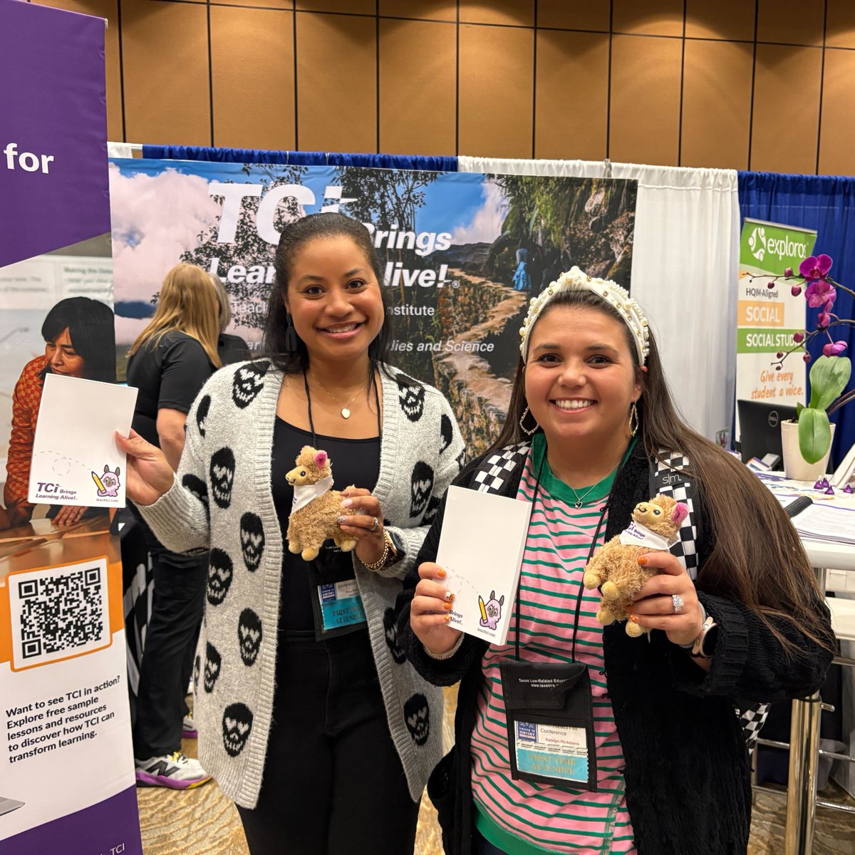 TeachTCI's tweet image. The TCI team wrapped up October, celebrating in costume and connecting with educators at @TxSocialStudies &amp;amp; @FLCSSNetwork. 🎃

Here&apos;s where we&apos;ll be next! bit.ly/4kCJCBX

#sschat #TXCSS2025 #FLEdchat