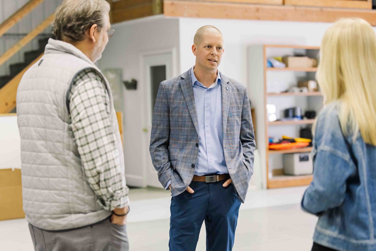 Recently on location at Hawkeye Molding with Ryan Gruhn and Lana Leander for Traction magazine. The company evolved from making some of Amazon’s top-selling sleds and toboggans to producing plastic parts for industries from lighting and windows to agriculture. Story out soon.