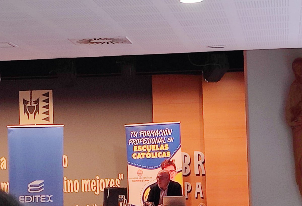 @fsiecl asiste al encuentro de  equipos directivos de FP para tratar sobre la Formación Modular de los grados D y E, de los niveles 2 y 3 <a href="/escacyl/">Escuelas Católicas Castilla y León 🧡</a> <a href="/educacyl/">Educación JCyL</a> <a href="/jcyl/">Junta de Castilla y León</a> #fp #concertada #privada #educación <a href="/RocioLucas_/">Rocío Lucas</a> <a href="/SMAF12360/">Agustín F. Sigüenza</a> <a href="/ecatolicas/">Escuelas Católicas</a>