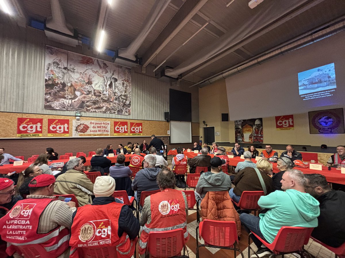 ✊ Les <a href="/EcologistesHDF/">Les Écologistes Hauts-de-France</a>, représentés par <a href="/KarimaDelli/">Karima Delli</a> et <a href="/JulienPoix/">Julien Poix</a> sont actuellement à Dunkerque pour soutenir les salariés d’ArcelorMittal. Oui à la #nationalisation !