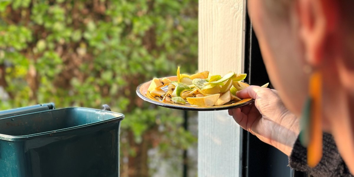 [Vu dans le 360]
60 kg ! C'est le poids d'ordures ménagères par an et par habitant pouvant être évité grâce au #compostage. Il n'est jamais trop tard pour s'équiper  👉 L'agglo poursuit ses distributions gratuites de composteurs individuels : swll.to/gmva-composteur