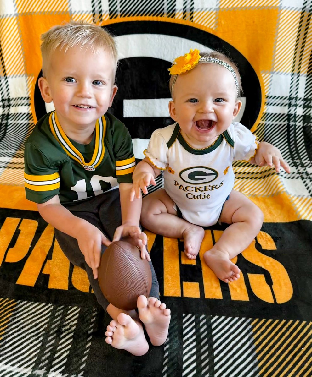 packeverywhere's tweet photo. Congratulations to the Packers Everywhere 2025 Fan Choice Award winners! 🎉

All winners received ✌️ tickets to a Packers home game this season! 🙌 https://t.co/TGJvoIfmI8