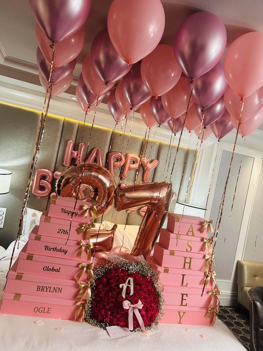 Lets meet again on the 29th

ASHLEY OGLE TWENIE SERVING 
HAPPY BIRTHDAY ASHLEY OGLE 
#WorldAshleyOgleDay
#27AndTimelessAshleyOgle #AshleyOgleIsALandLady