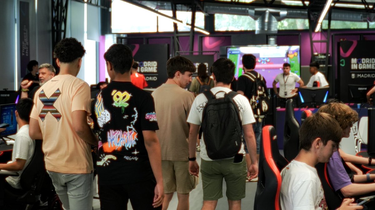 GGTech_gg's tweet photo. The thrill of gaming hits Madrid schools with Esports Series Madrid! ๐ฎ๐
๐ Grand Finals of Fortnite & Brawl Stars at @MadridinGameย on Nov 28.
Talks, a museum tour & VR fun await 100+ students!
#EsportsSeriesMadrid #MadridinGame #JUNIOREsports #GGTech https://t.co/JcrlsQ186R