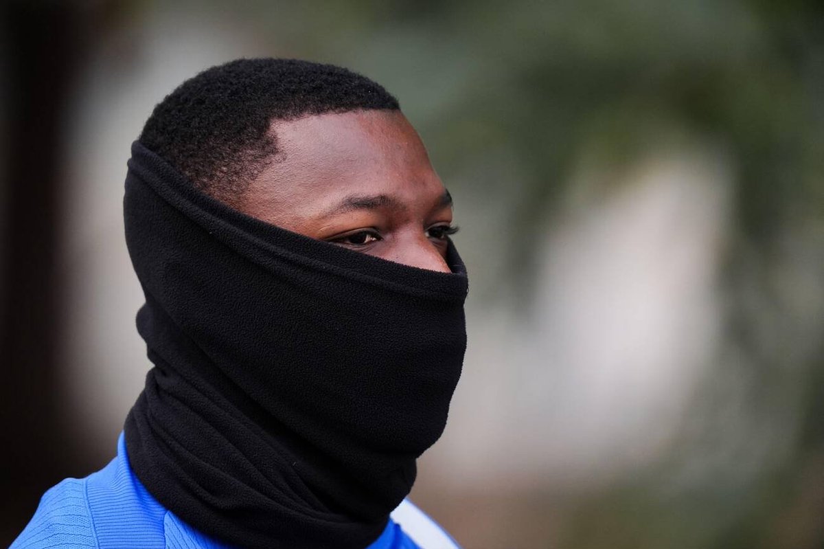 Shoutout by 9pm, Drop your handle let's run it up, follow and Retweet this post 

Retweet ooooo!

If you're not following me nothing for you!!!!
If you're not following me nothing for you!!!😉