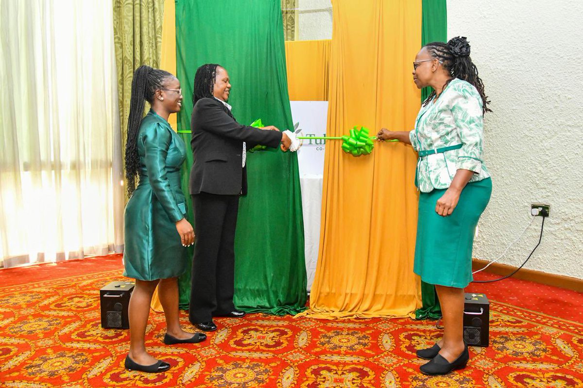 Anastasia tweet media