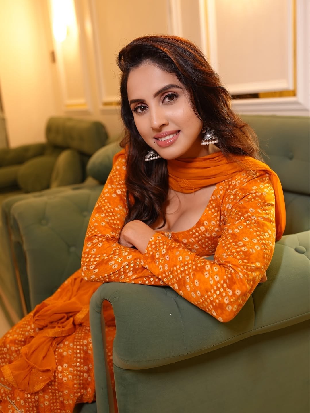 G47SB_ja0AAb0L1?format=jpg&name=large