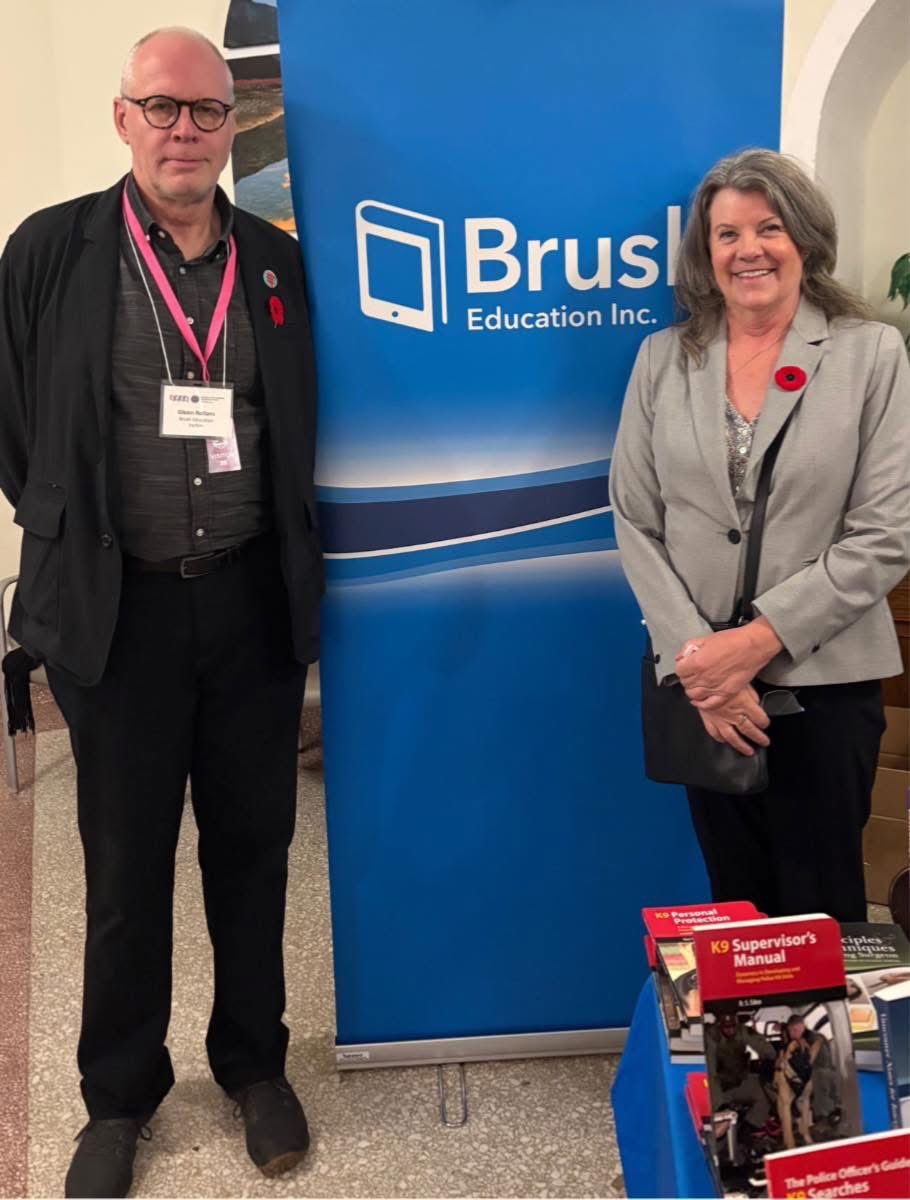 LoriSigurdson's tweet image. So great to celebrate the work of Alberta talent. Here I am with Glenn Rollans VP @ABbookpub Book Publishers Association of Alberta and Brush Publishers executive. 

Also met with Megan Bishop Executive Director of Book Publishers of Alberta.