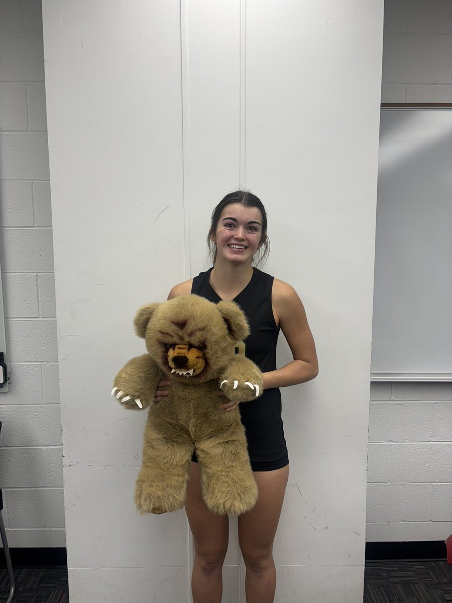 After Saturday vs. MT Western, Mr. claws was passed to Kristyn! She took the 5-1, and ran with it! With assertive moves on defensive, smart decision making on her setting, and effective communication, Kris excelled at doing her job! 
We are proud of you, Kris! 
#mrclaws #gobears
