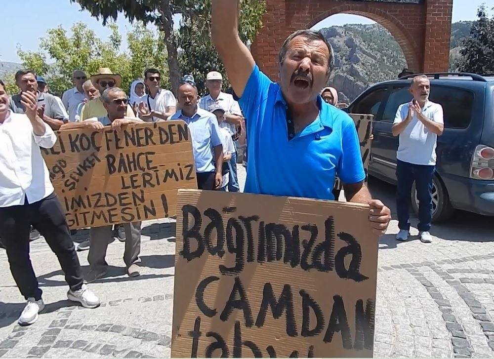 2-HES'e yardımcı kaynak olarak inşa edilmek istenen GES projesi için seçilen eğimli arazide vatandaşlara ait tarla, bağ ve bahçelerden oluşan 107 parsel yer alıyordu. Yerel halk geçen Temmuz ayında Taşkent'te eylem yaparak GES'in durdurulmasını talep etti. ⬇️