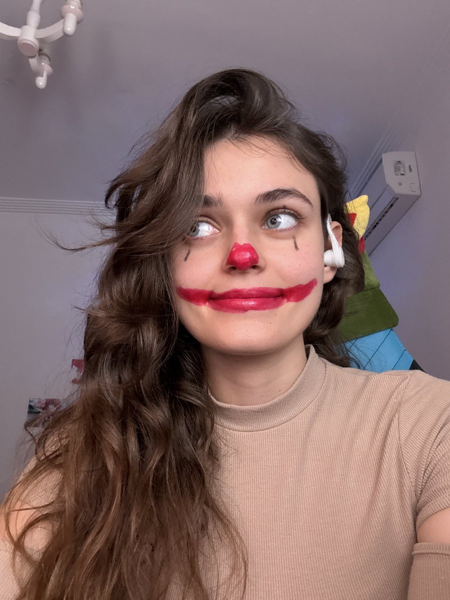 Inmalivee's tweet photo. @TheGrefg Hola Grefg me encantaría participar!
Por aquí una pequeña streamer experta en hacer reír y dar show🫶🏻
Este es mi canal: https://t.co/lAQu4d2YQy https://t.co/TqImH0rS5p