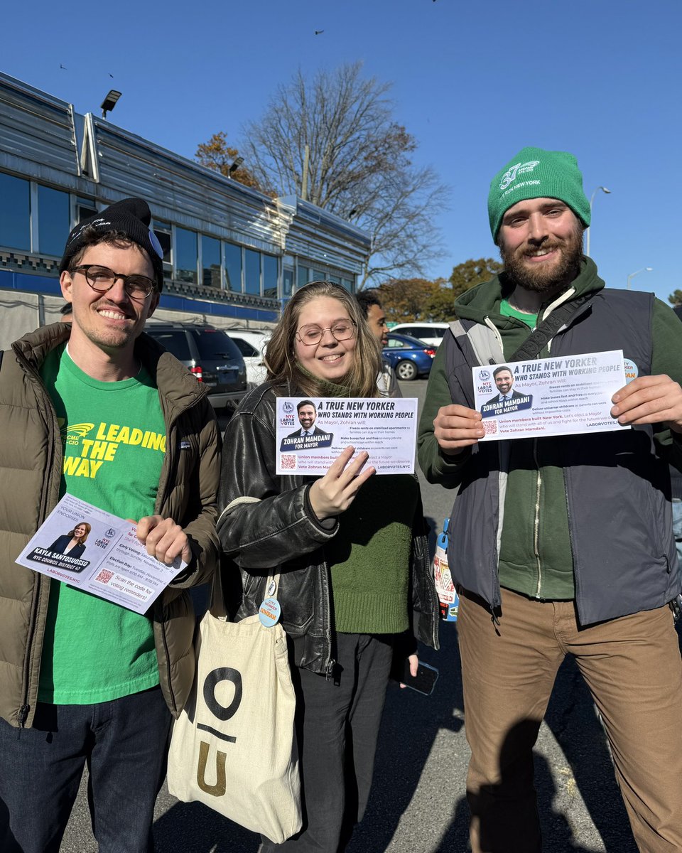 CentralLaborNYC's tweet image. It must be Election Day in Brooklyn! Let’s knock some union doors with @nynurses, @CWADistrict1 &amp;amp; @DC37nyc! #NYCLaborVotes