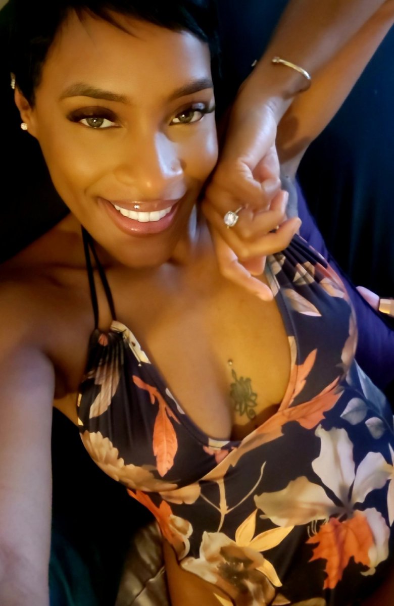 Call me Jasmine ✨️💫🇯🇲🇨🇦 tweet media