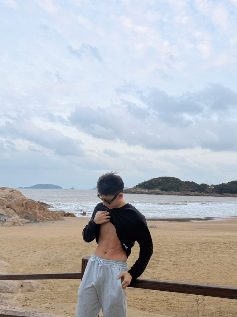 肌肉奶狗dd tweet media