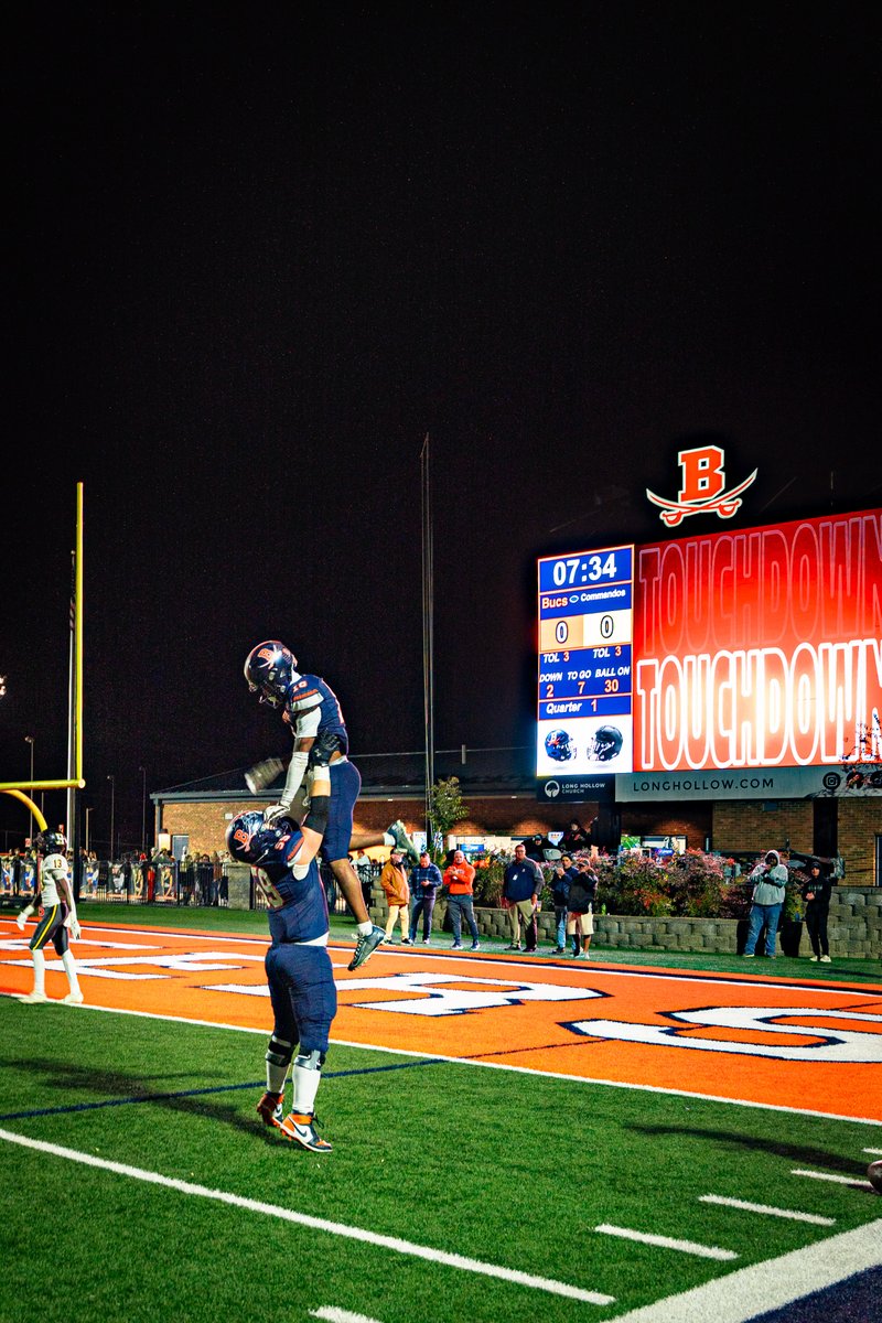 UberDisplays tweet media