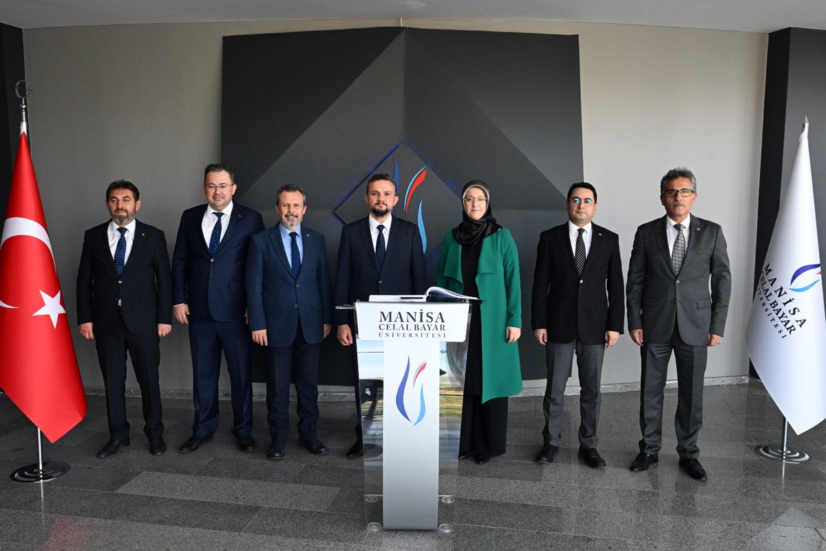 Başkanımız <a href="/ilkerastarci/">İlker Astarcı</a>, Manisa Celal Bayar Üniversitesi <a href="/mcbu1992/">Manisa Celal Bayar Üniversitesi</a> Hatıra Defteri’ni imzalayarak, Üniversitenin özverili çalışmalarına yönelik iyi dileklerini ve temennilerini kaleme aldı.