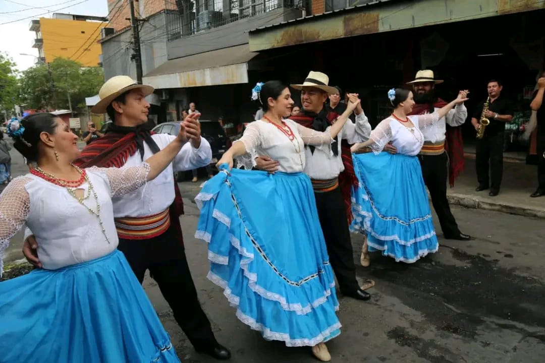 🧺✨ “Eju Mercado pe” ofreció un recorrido especial por el emblemático Mercado 4, descubriendo aromas, colores y tradiciones.