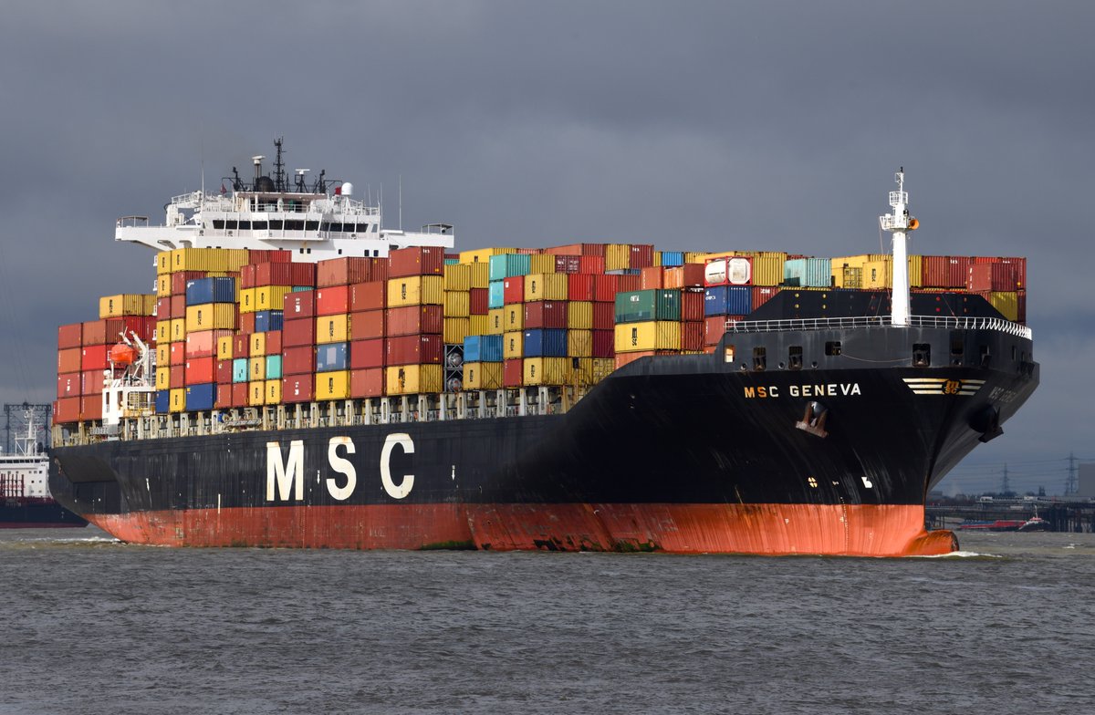 FraserG32883664's tweet image. Container ship MSC Geneva built in 2006, flying the flag of Italy. #ContainerShip #ContainerShips #ContainerCarrier #WorkingRiver #CargoShip #Shipping #ShipsInPics #Ship #Ships #Ship #Containerschiff #Tilbury #Thames #RiverThames