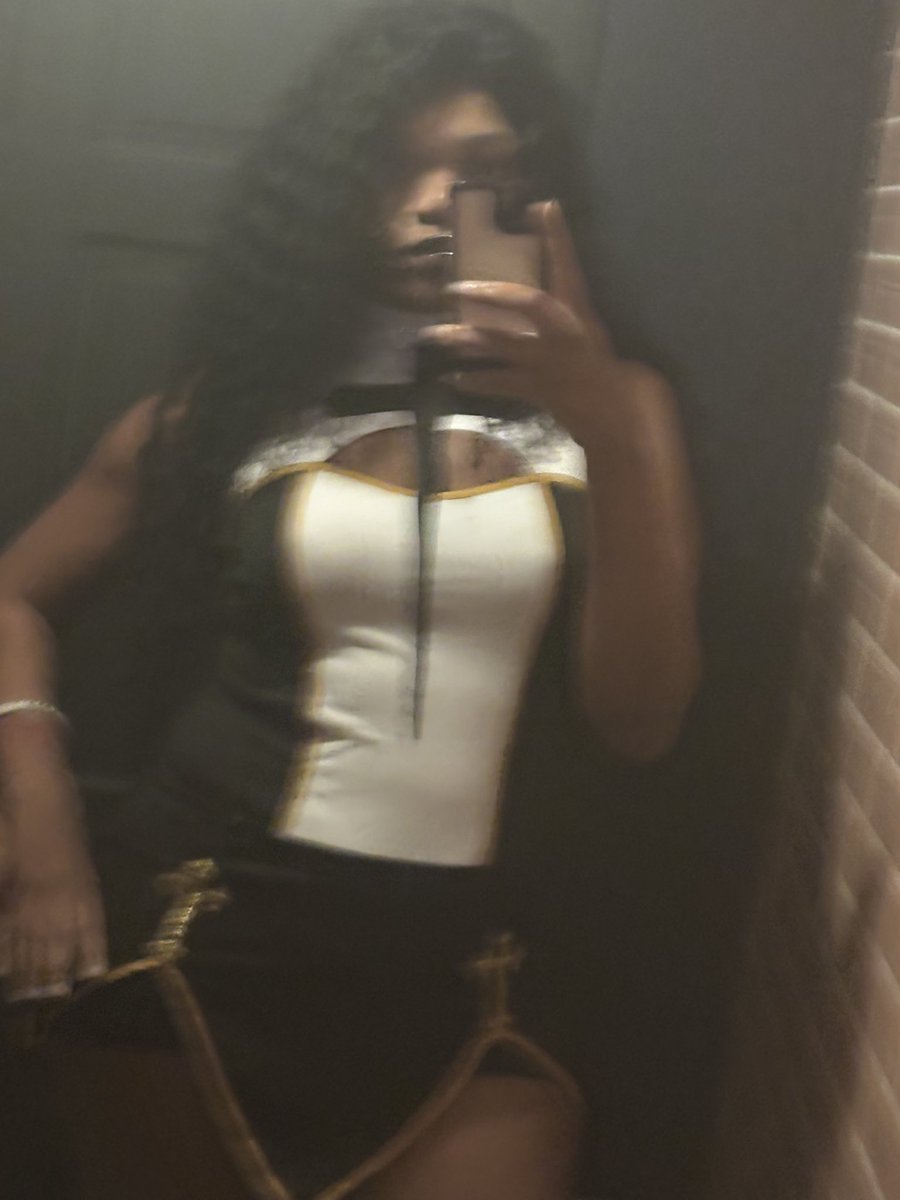 Allyassa2's tweet photo. halloween 25' https://t.co/RjacgLrwh8
