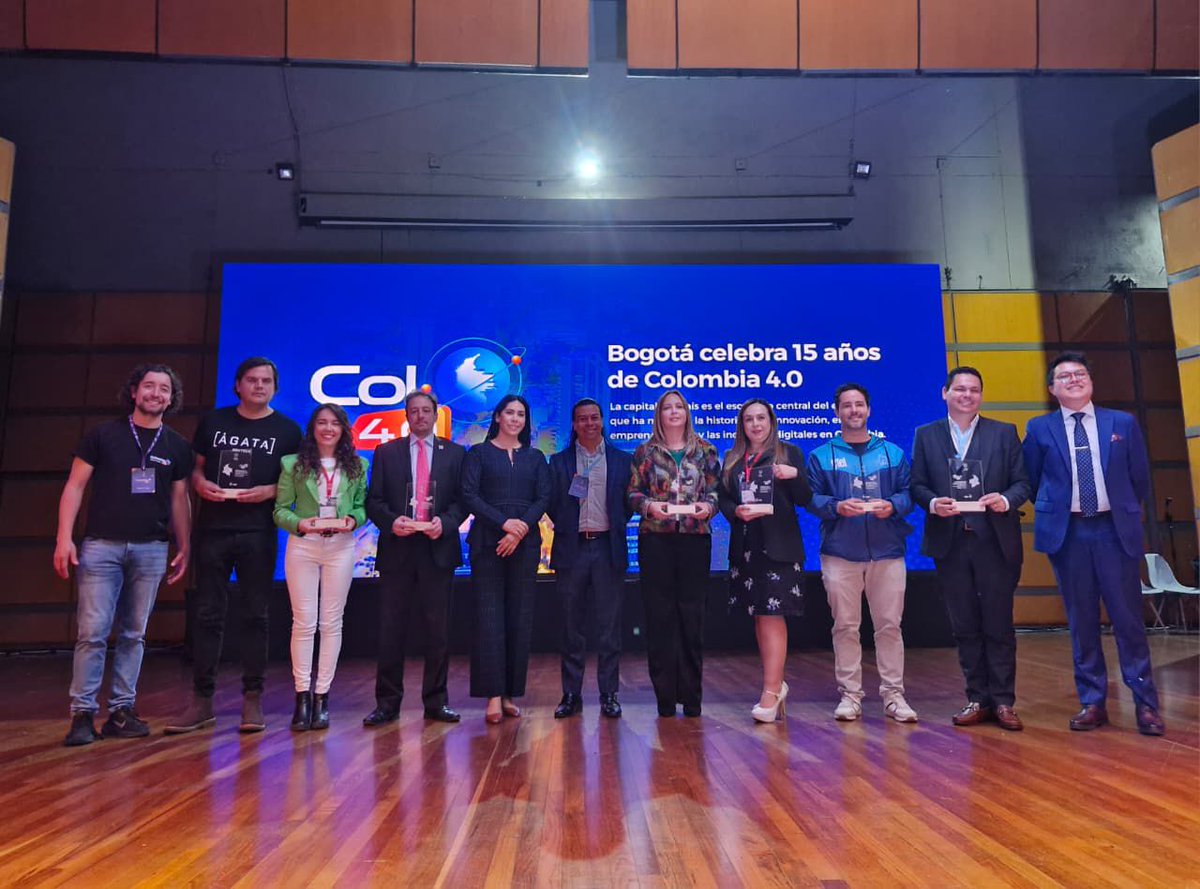 🤩 ¡Qué orgullo! <a href="/Bogota/">Alcaldía de Bogotá</a> es reconocida como ‘Territorio Digital que impulsa los ecosistemas” en <a href="/Col4punto0/">Colombia 4.0</a> <a href="/Ministerio_TIC/">Ministerio TIC</a> 


Gracias a iniciativas de la estrategia #BogotáCapitalDigital: datos para el bienestar, Centros de Experiencia TIC, #ZonasWiFi y componentes de