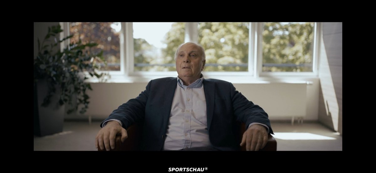Ich schau derzeit die 1860 Doku von der ARD und nach nicht mal 6 Minuten kommt da Uli Hoeneß zu Wort.

Wenn die irgendwann ne Schalke downfall Doku bringen und ich mir Aki Watzke anhören muss, bring ich mich rr um.