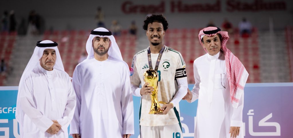 _ht7p's tweet image. بعد تحقيق كأس الخليج مع منتخب تحت 17
يحقق منتبخنا أخضر تحت 16 كأس غرب أسيا

 نفتخر بأن جميع الفئتين قاداتهم فتحاوية 💙

عبدالعزيز الفواز - علي اليحيى 

مع عدد من اللاعبين المميزين أيضا مع المنتخب - الدريهم ، الشاهين ، القحطاني ، المكي

الله يوفقهم لخدمة الفريق الأول بأذن الله ...