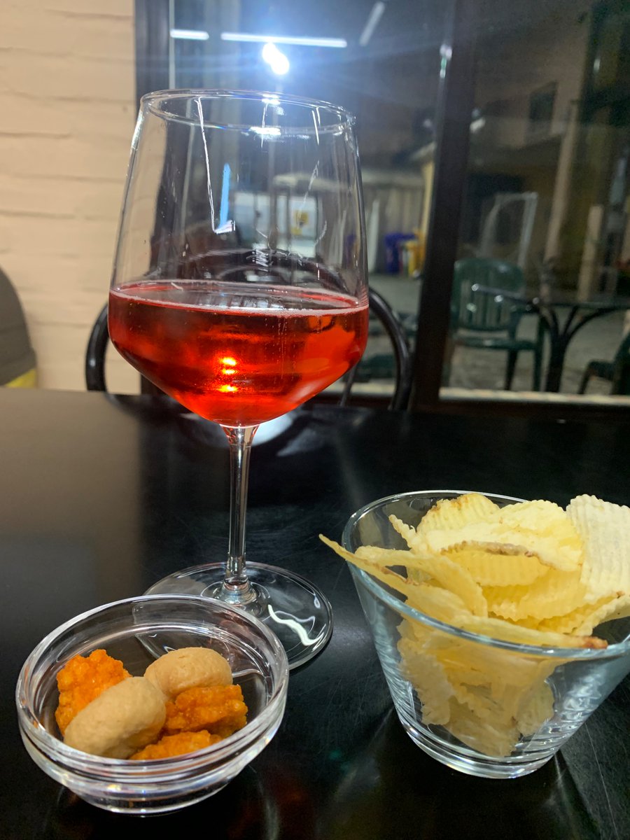 Il macchiato all’oratorio. Ovvero perché accompagno volentieri mia figlia a pattinaggio.