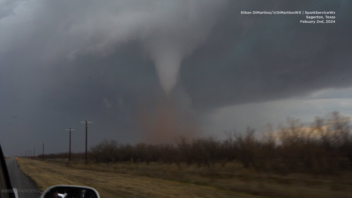 NEW VIDEO: Sagerton, Texas - February 2nd, 2024

In early season 2024 a interesting severe weather setup in #Texas would spawn an incredibly Photogenic #Tornado to spin up near parts of Sagerton, Resulting in this video below.

Link Here: youtu.be/gbXvt2AN8Wk

📸: <a href="/DiMartinoWX/">Ethan DiMartino</a>