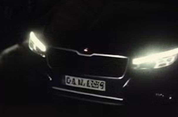 ITZY new MV teaser using AI??? Look at the license plate.