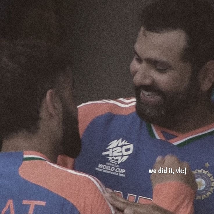chixxsays's tweet photo. Thank you Rohit Sharma fans. I’ll also post positive tweets on your idols birthday ❤️

#HappyBirthdayViratKohli https://t.co/wLfQuhO0Ns
