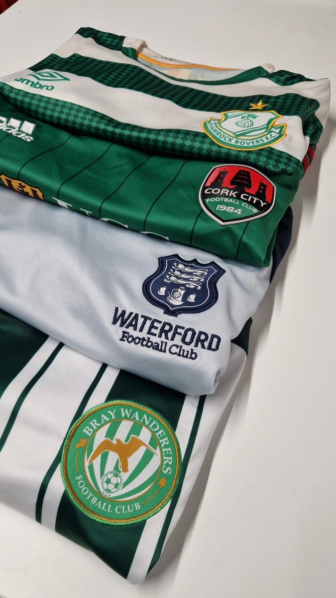 onside_jerseys's tweet image. The #LOI season isn't over yet! BIG weekend for four teams so whether you are heading to The Aviva or Tolka Park we've retro jerseys for all sets of fans.
onsidejerseys.ie/collections/le…