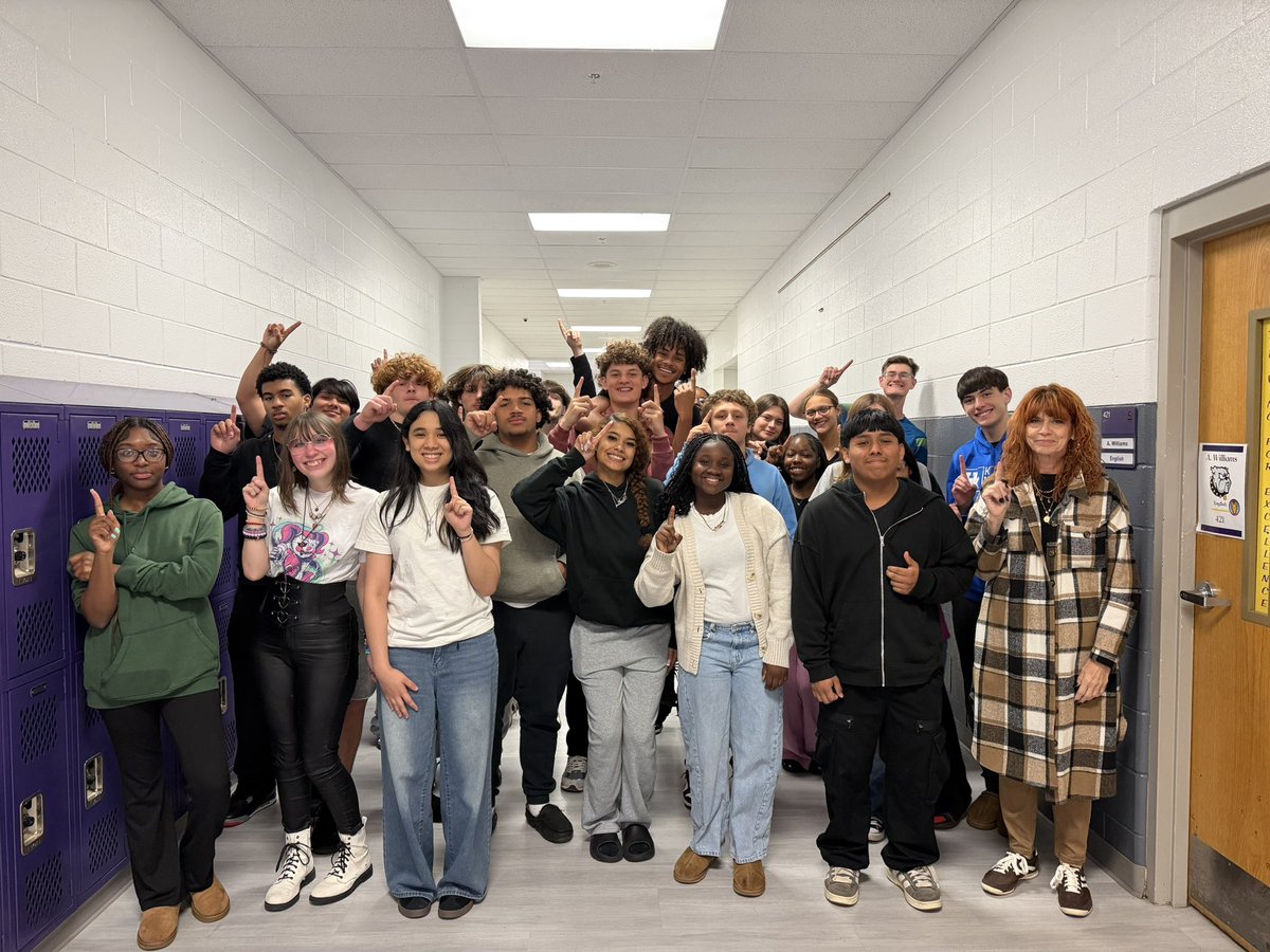 Congratulations to Mrs. Wester’s 2nd period for winning the pizza party! Together they donated $342.09.

As a school we raised $2,866.24. Which is enough for 8,598 meals!

#BulldogsGiveBack #OnlyOneSHS <a href="/SmyrnaBulldog/">Smyrna Bulldog</a>