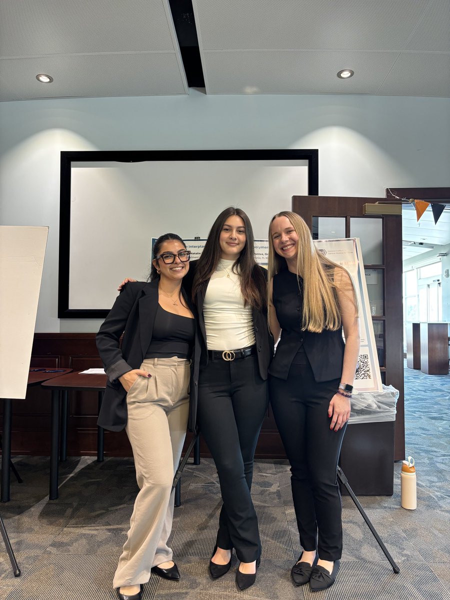 LabMito's tweet image. Mito lab at the UNF Natural Science Symposium 🧬