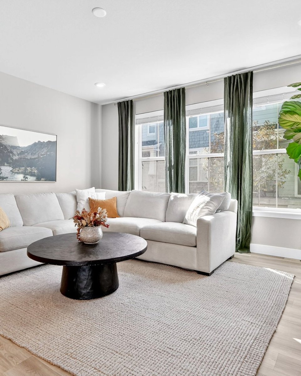 LiveWestRealty's tweet photo. 8325 Holman St B | Arvada
4 Bed | 4 Bath | 2991 SqFt
Offered for $650,000
Listing Agents: Chris Sturgeon
720-306-1415 | chris@livewestrealty.com
#ArvadaRealEstate #ArvadaHomes #ArvadaLiving #ArvadaColorado #ArvadaRealtor #FiveParks #VillageOfFiveParks #ColoradoHomes https://t.co/4jMU6iqzR9