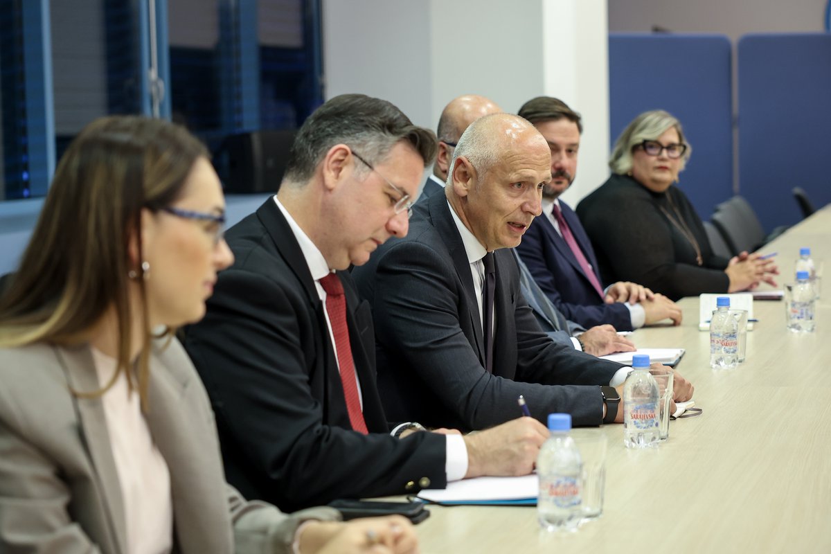 rccint's tweet photo. The @MFA_Croatia Minister @grlicradman visited RCC headquarters in #Sarajevo today, where he was welcomed by RCC Secretary General @amer_kap  Discussions focused on strengthening #RegionalCooperation and advancing the shared European future of the region. Both underlined the importance of dialogue, trust, and practical cooperation as key drivers of stability, economic progress, and integration in the region.

Croatia is a valued partner and we’re grateful for their consistent support to regional initiatives and to the RCC work, including the support for the process of adjusting the annual contributions. Together, we are advancing an agenda of growth, stability, and European integration, in line with the #SEECP agendas and the shared goals of our region.

Read more 👉🏻 https://t.co/vxAPnNYr9B

#poweredbyRCC 🇪🇺