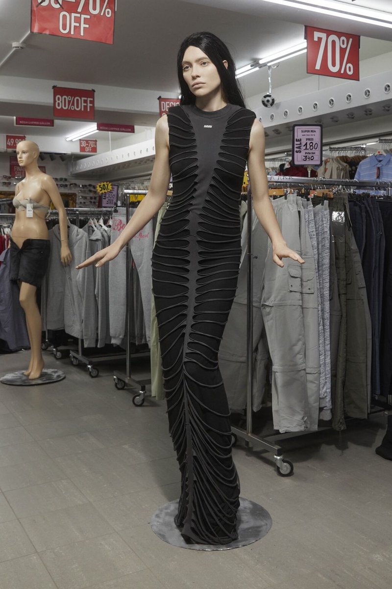 kendam_com's tweet image. Avavav Spring Summer 2026 collection lookbook kendam.com/news/lookbooks…

#AVAVAV #SS26 #Lookbooks #Milano #Kendam