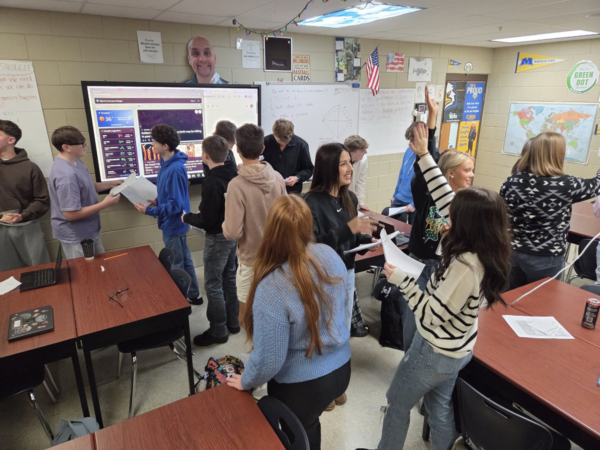 RCSHSMrCharles's tweet photo. 🇺🇸 US History students using Hands Up Pair Up to discuss MLK's "Letter from Birmingham Jail." Great student engagement & 100% participation! 📝 #USHIST #Kagan #MLK
@KEDCGRANTS https://t.co/Aw1O3XqytP