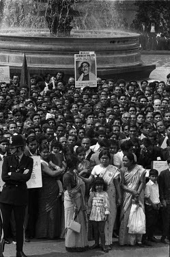 in_tasin's tweet photo. Some rare, previously unseen images from Trafalgar Square in 1971, capturing Bangladesh’s “Stop Genocide” rally and the “Recognize Bangladesh” demonstration. https://t.co/apK4CzCYZj