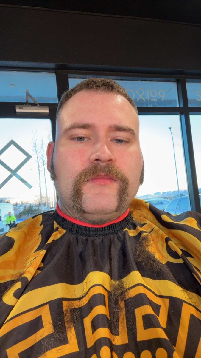 Sælar dömur, komið þið oft hingað?